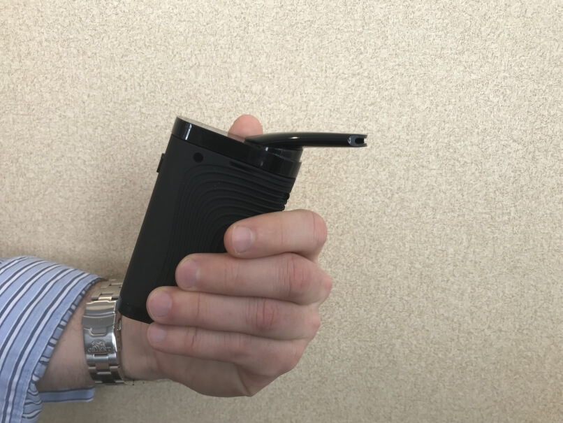 Holding the Boundless CF 4