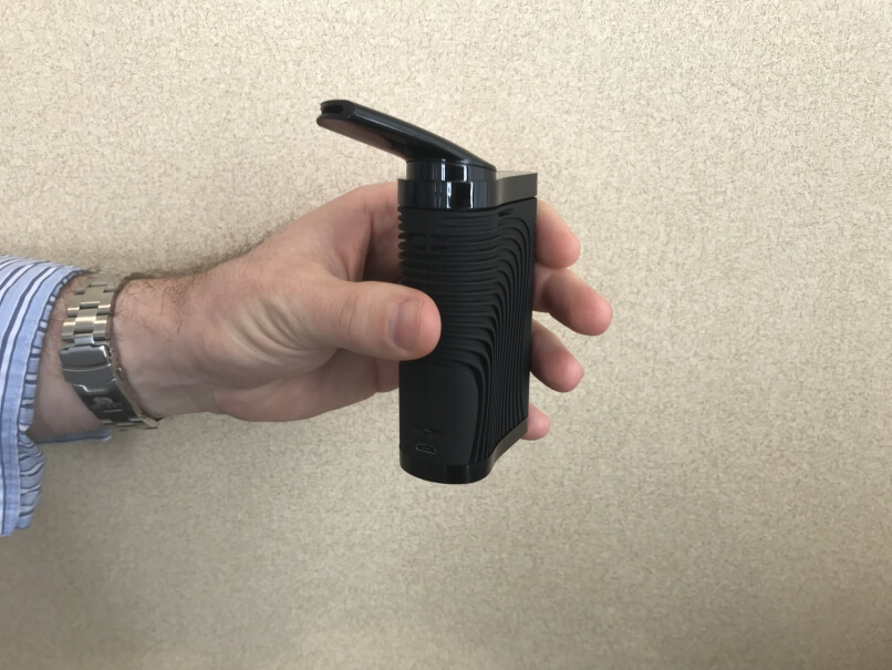 Holding the Boundless CF 1