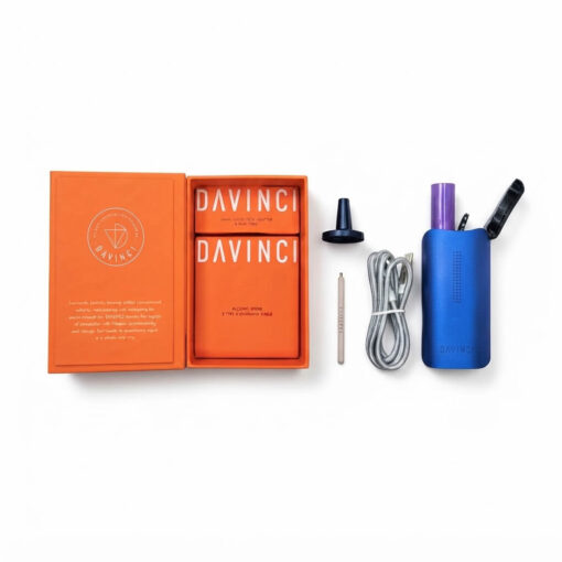 DaVinci IQ Core Whats in the Box